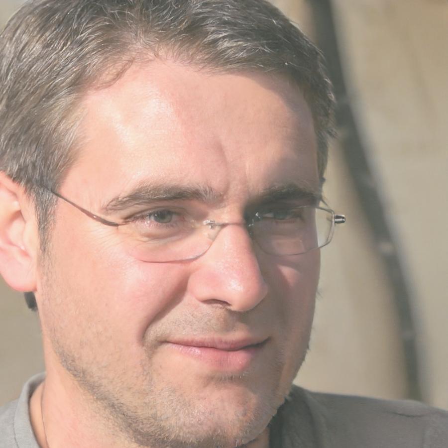 Michael Schneider